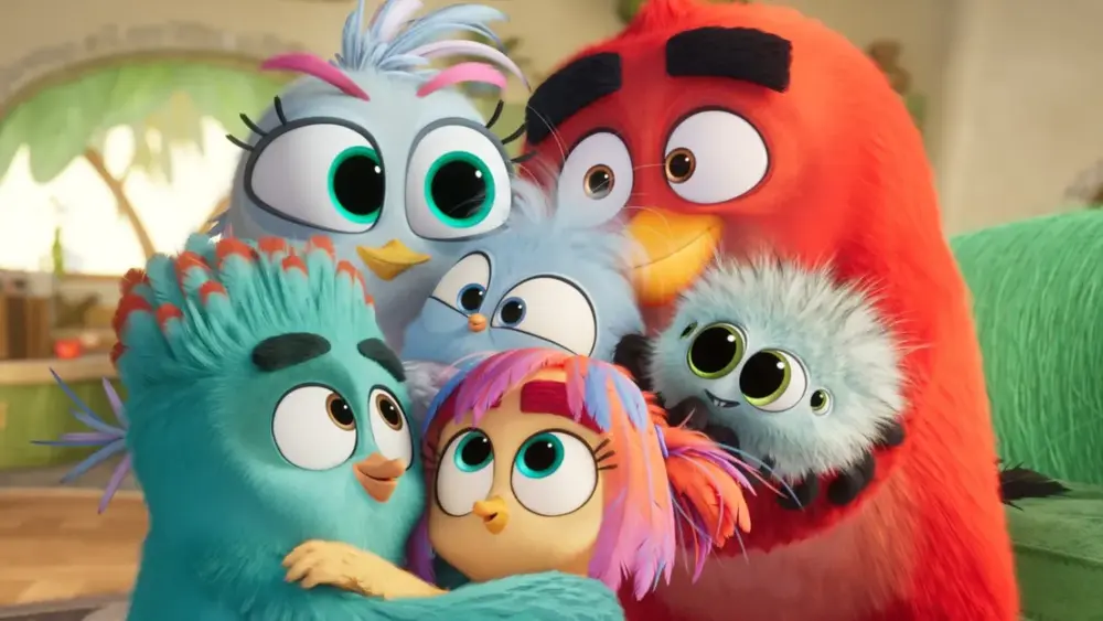 Angry Birds 3 parodia Vingadores: Doutor Destino em cartaz