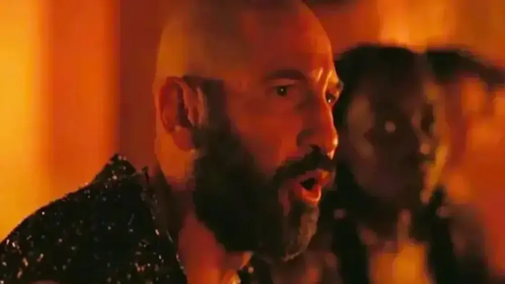 Jon Bernthal defende Lupita Nyong’o como Helena de Troia