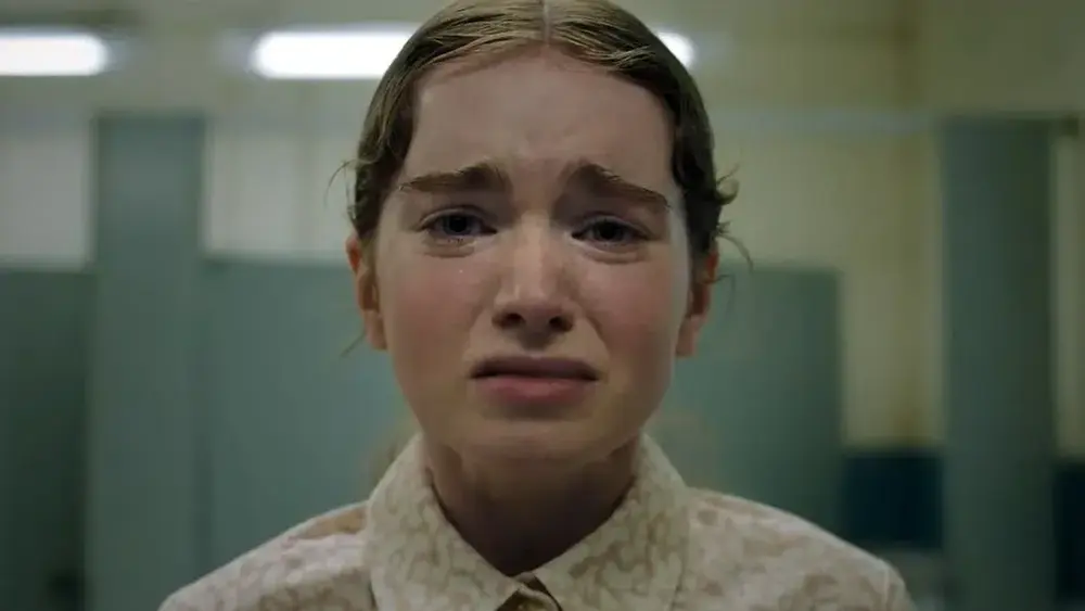 Mike Flanagan: ‘Carrie, a Estranha’ ganha teaser e data de estreia