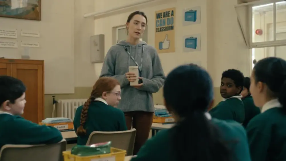 Saoirse Ronan sequestra aluno no trailer de Bad Apples